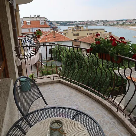 بيت ضيافة Kalina Guest 4*